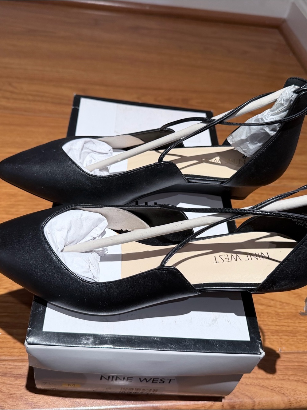 Nine West Black Pointed Toe Ankle-Strap Low Heels